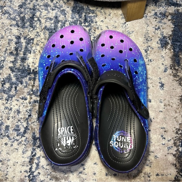 Crocs Classic All-Terrain Looney Tunes Space Jam Black Purple Clogs Size 12 main image 8